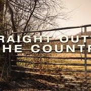 The lyrics WE DIDN'T HAVE MUCH (ACOUSTIC) of JUSTIN MOORE is also present in the album Straight outta the country (2021)
