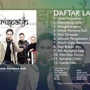 The lyrics MENGENANGMU of KERISPATIH is also present in the album Kenyataan perasaan