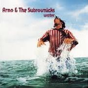 The lyrics I'M NOT INTO HOP of ARNO & THE SUBROVNICKS is also present in the album Jus de box