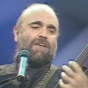 The lyrics TES YEUX ME DISAIENT ADIEU (I'M GONNA FALL IN LOVE) of DEMIS ROUSSOS is also present in the album Programme plus (1978)