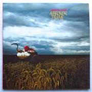 The lyrics MY SECRET GARDEN of DEPECHE MODE is also present in the album A broken frame (1982)