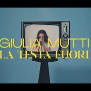 The lyrics UN POSTO PER POCHI of GIULIA MUTTI is also present in the album La testa fuori (2020)