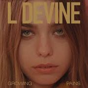 The lyrics SCHOOL GIRLS of L DEVINE is also present in the album Growing pains (2017)