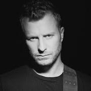 The lyrics HURT SOMEBODY of DIERKS BENTLEY is also present in the album Riser (2014)