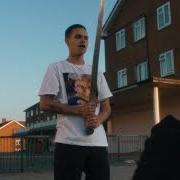 The lyrics DEAD LEAVES of SLOWTHAI is also present in the album Nothing great about britain (2019)