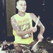 The lyrics JUMP DOWN of TRAVIS BARKER is also present in the album Give the drummer some (2011)