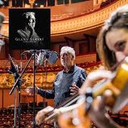 The lyrics LA PAROISSE DE PRÊCHI-PRÊCHA of GILLES SERVAT is also present in the album À cordes déployées (2020)