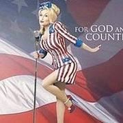 The lyrics RED, WHITE AND BLUEGRASS of DOLLY PARTON is also present in the album For god and country (2003)