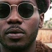 The lyrics GLIDE of CHANNEL TRES is also present in the album Channel tres (2018)