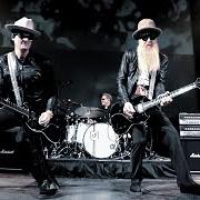The lyrics BRING IT TO JEROME of BILLY F GIBBONS is also present in the album The big bad blues (2018)