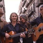 The lyrics FRA I PETALI DEL GIRASOLE of PIPPO POLLINA is also present in the album Fra guerra e pace (2025)