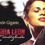 The lyrics QUE ME LLEVE LA TRISTEZA of EUGENIA LEÓN is also present in the album Corazón de león (1992)