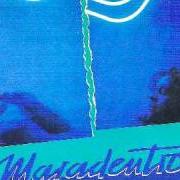 The lyrics OSCURA of EUGENIA LEÓN is also present in the album Maradentro (1988)