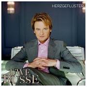 The lyrics CARUSO SINGT NICHT MEHR of UWE BUSSE is also present in the album Herzgeflüster (2006)