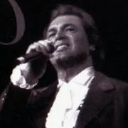 The lyrics LONG AGO AND FAR AWAY of ENGELBERT HUMPERDINCK is also present in the album Moonlight becomes you