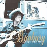 The lyrics NO ME LLAMES CARIÑO of ENRIQUE BUNBURY is also present in the album El viaje a ninguna parte (2004)