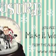 The lyrics THE CHRISTMAS SONG of ERASURE is also present in the album Snow globe (2013)