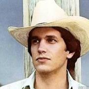 The lyrics I CAN'T SEE TEXAS FROM HERE of GEORGE STRAIT is also present in the album Strait from the heart (1982)