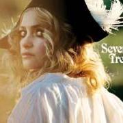 The lyrics LITTLE BIRDS of GOLDFRAPP is also present in the album Seventh tree (2008)