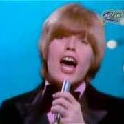 The lyrics LITTLE MISS SORROW, CHILD OF TOMORROW of HERMAN'S HERMITS is also present in the album There's a kind of hush all over the world (1967)
