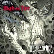 The lyrics FERTILE GREEN of HIGH ON FIRE is also present in the album De vermis mysteriis (2012)