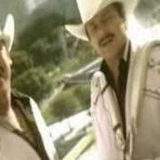 The lyrics GOLPE DE SUERTE of LOS INVASORES DE NUEVO LEON is also present in the album Con tal de que me olvides (2007)