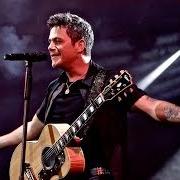 The lyrics DEJA QUE TE BESE (FEAT. VANESA MARTÍN) of ALEJANDRO SANZ is also present in the album + es + (el concierto / en directo en el estadio vicente calderón / 2017) (2017)