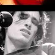 The lyrics KASHMIR of JEFF BUCKLEY is also present in the album Live a' l'olympia (2001)