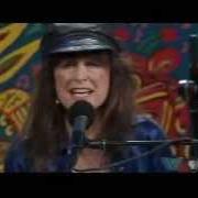The lyrics PLEASE CARRY ME HOME of JESSI COLTER is also present in the album Out of the ashes (2006)