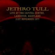 The lyrics FLUTE SOLO IMPROVISATION/GOD REST YE MERRY GENTLEMEN/BOURÉE of JETHRO TULL is also present in the album Live - bursting out (1978)