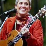 The lyrics SWEET SIR GALAHAD of JOAN BAEZ is also present in the album Ring them bells (1995)