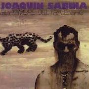 The lyrics BESOS EN LA FRENTE of JOAQUIN SABINA is also present in the album El hombre del traje gris (1988)