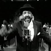 The lyrics AMORES (FEAT. EL PRODIGIO) of JUAN LUIS GUERRA is also present in the album La llave de mi corazón (2007)