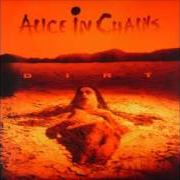 The lyrics NON DEVI AVERE PAURA of ALICE is also present in the album Alice (1981)