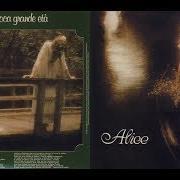 The lyrics E' NOTTE DA UN PO' of ALICE is also present in the album La mia poca grande età (1975)