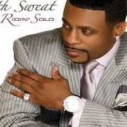 The lyrics HOOD SEX of KEITH SWEAT is also present in the album Ridin' solo (2010)