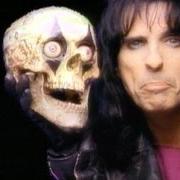 The lyrics SNAKEBITE of ALICE COOPER is also present in the album Hey stoopid (1991)