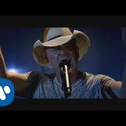 The lyrics BEAUTIFUL WORLD of KENNY CHESNEY is also present in the album Here and now (2020)