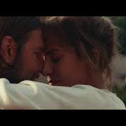 The lyrics INTRO of LADY GAGA is also present in the album A star is born (2018)