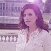 The lyrics 200 NOTAS of LAURA PAUSINI is also present in the album Similares (2015)