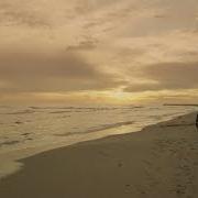 The lyrics TOMBÉE DU JOUR SUR LA PLAGE DE GRUMARI of LAURENT VOULZY is also present in the album Belem (2017)