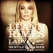 The lyrics SWINGIN' of LEANN RIMES is also present in the album Lady & gentlemen